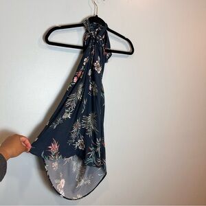Fifteen Twenty Women’s Navy Blue Floral Halter Top Keyhole Neck Sleeveless M